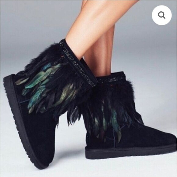 NEW UGG Black Suede Swarovski   Peacock Sheep Fur Lined Boots Sz 8 - Picture 1 of 11